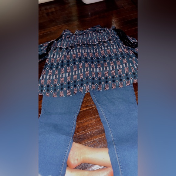 Blouse - Picture 3 of 6